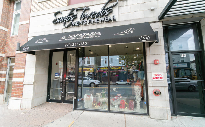 Pictures of Retail property located at 194 Ferry St, Newark, NJ 07105 for sales - image #1