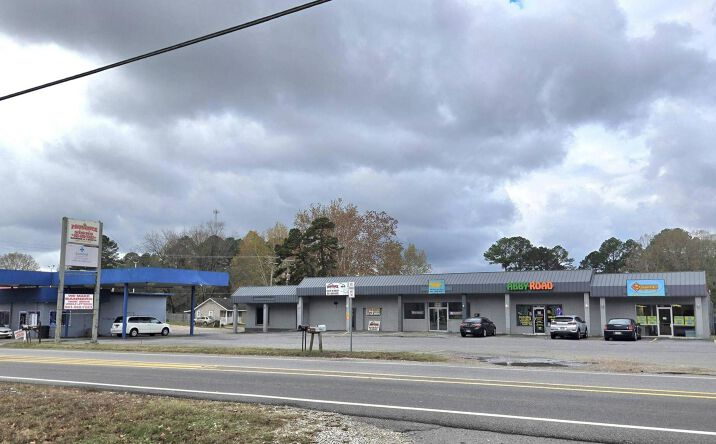 Pictures of Mixed Use, Office, Retail property located at 21125 Arch Street Pike, Hensley, AR 72065 for sales - image #1