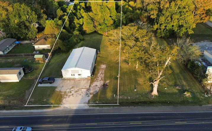 Pictures of Land, Mixed Use, Office property located at 403 S Winfree, Dayton, TX 77535 for sales - image #1