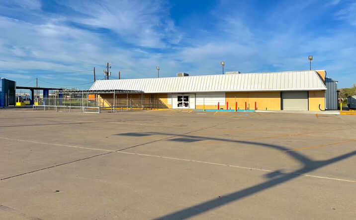 Pictures of Industrial, Mixed Use, Retail, Special Purpose property located at 616 US Highway 181,, Taft, TX 78390 for sales - image #1