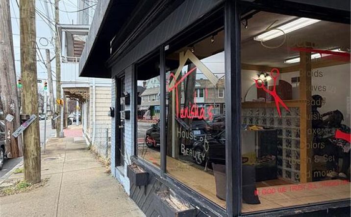Pictures of Mixed Use, Office, Retail property located at 4 Gansett Avenue, Cranston, RI 02920 for sales - image #1