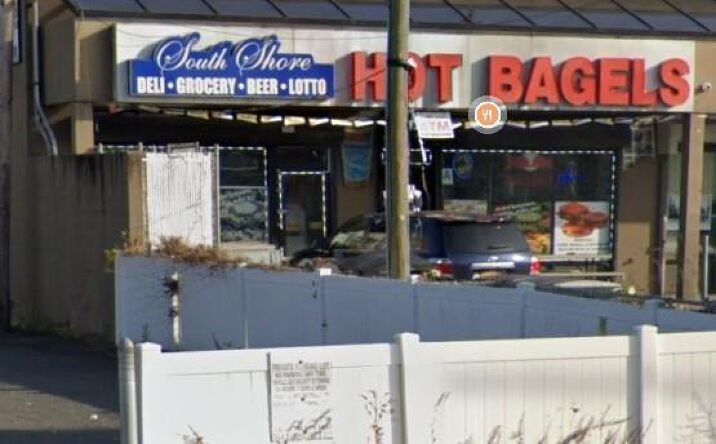 Pictures of Retail property located at 4882 Arthur Kill Road, Staten  Island, NY 10309 for sales - image #1