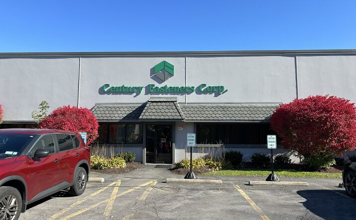 Pictures of Industrial property located at 108 Monarch Drive, Liverpool, NY 13088 for sales - image #1