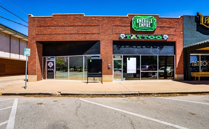 Pictures of Mixed Use, Office, Retail property located at 1108 Main Street, Lubbock, TX 79401 for sales - image #1