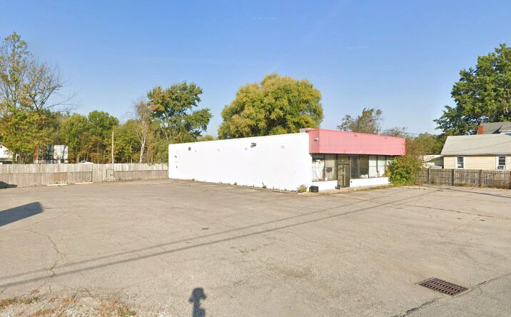 Pictures of Retail property located at 5064 Grove Ave, Lorain, OH 44055 for sales - image #1