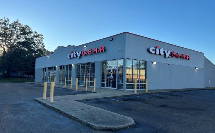 Pictures of Retail property located at 2909 Terry Rd, Jackson, MS 39212 for sales - image #1