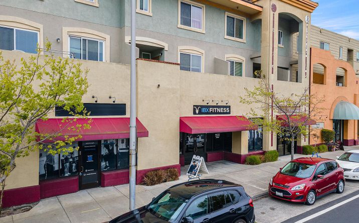Pictures of Retail property located at 727 San Pablo Ave, Albany, CA 94706 for sales - image #1