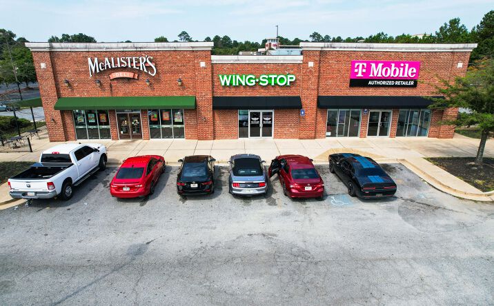 Pictures of Retail property located at 4641 Presidential Parkway, Macon, GA 31206 for sales - image #1