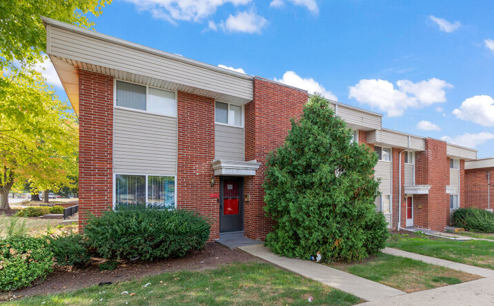 Pictures of Multifamily property located at 1801 W John St, Champaign, IL 61821 for sales - image #1