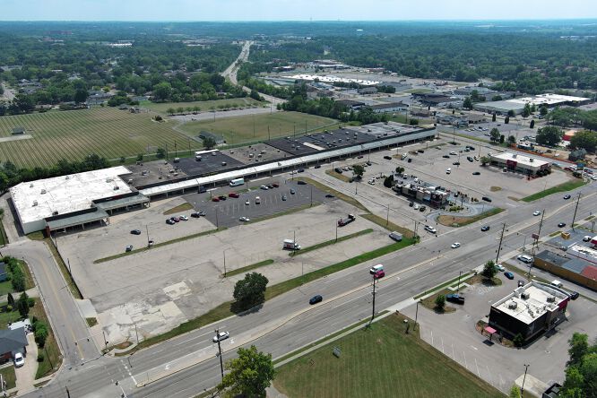 Pictures of Retail property located at 659 S Breiel Blvd, Middletown, OH 45044 for sales - image #1