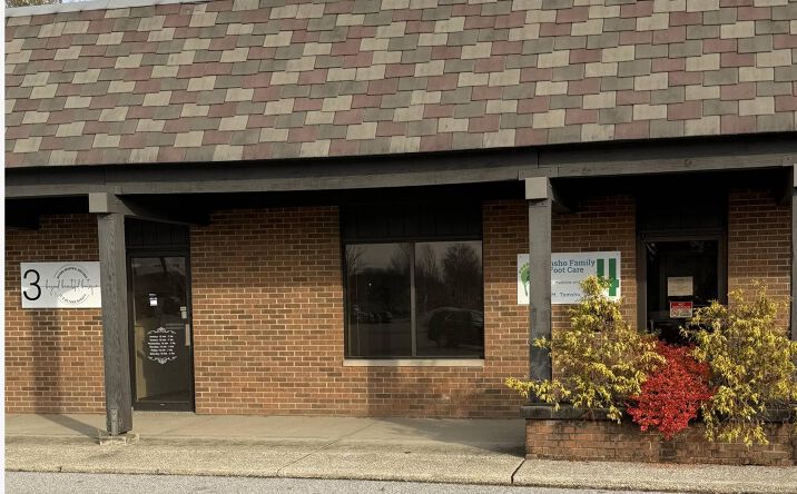 Pictures of Office property located at 105 5th St SE, Barberton, OH 44203 for sales - image #1