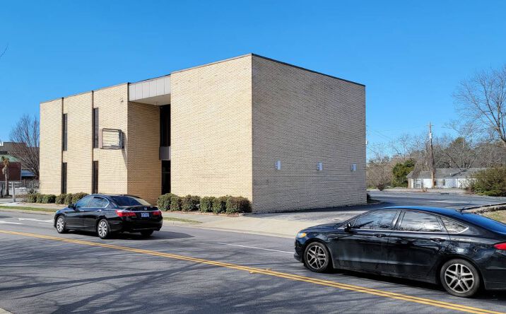 Pictures of Office property located at 300 Main Street, Bennettsville, SC 29512 for sales - image #1