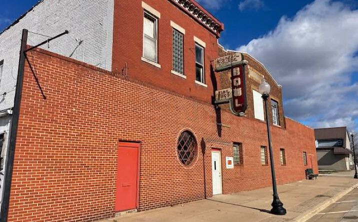 218 W. Main St, Beardstown, IL 62618 | Crexi.com