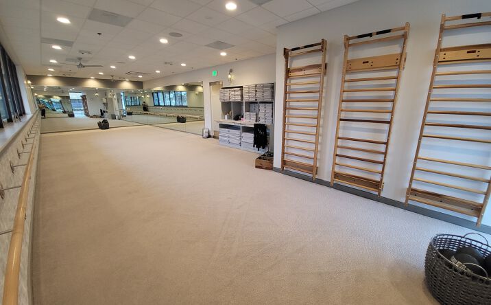 Pictures of Business for Sale property located at central valley hwy, Stockton, CA 95207 for sales - image #1