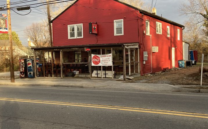 Pictures of Mixed Use, Retail property located at 304 N BUCKMARSH ST #B, Berryville, VA 22611 for sales - image #1