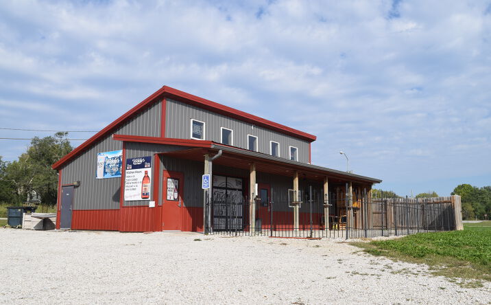 Pictures of Retail property located at 26192 Neosho Road, Garnett, KS 66032 for sales - image #1
