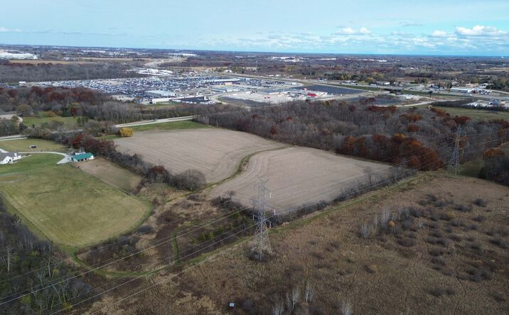 Pictures of Land property located at 7 Mile Road W, Caledonia, WI 53108 for sales - image #1