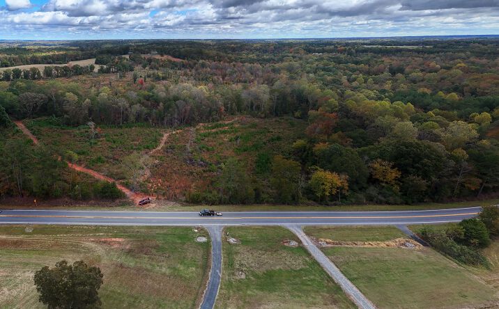 Pictures of Land property located at Highway 24, Townville, SC 29689 for sales - image #1