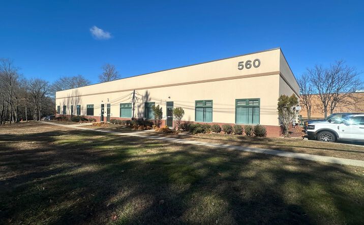 Pictures of Office, Industrial, Mixed Use property located at 560 Bradley Hill Road W, Orangetown, NY 10913 for sales - image #1