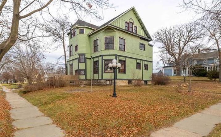 Pictures of Retail, Office, Hospitality property located at 704 Ash, Baraboo, WI 53913 for sales - image #1