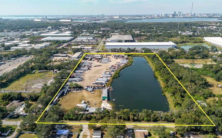 Pictures of Land property located at 5482 S 24th Ave, Tampa, FL 33619 for sales - image #1