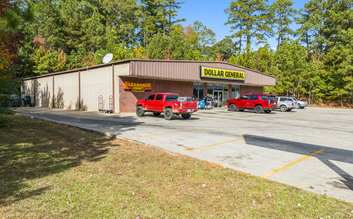 Pictures of Retail property located at 1080 S Main St, Farmerville, LA 71241 for sales - image #1