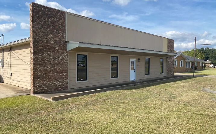 Pictures of Office, Retail property located at 2756 LA-20, Vacherie, LA 70090 for sales - image #1