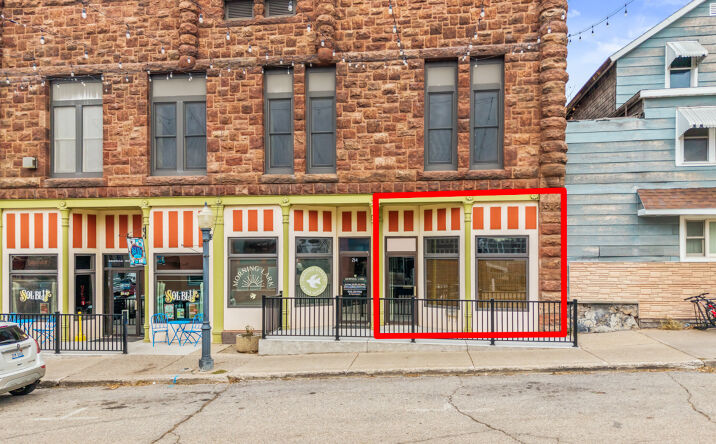 Pictures of Office property located at 216 E Ludington St, Iron Mountain, MI 49801 for sales - image #1