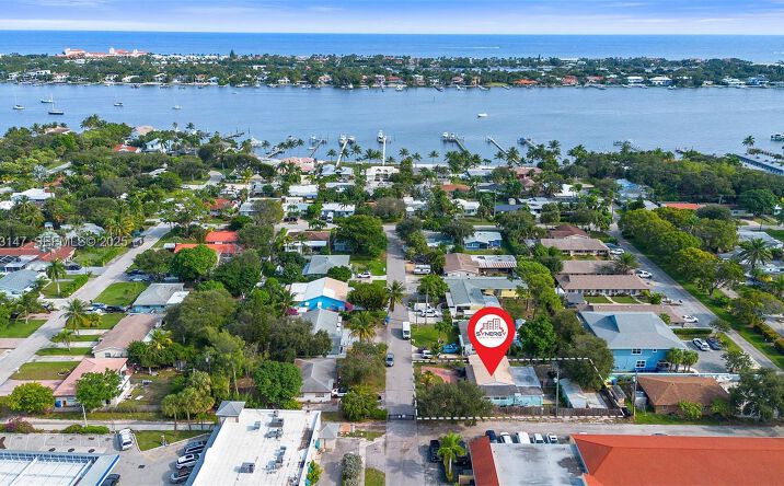 Pictures of Multifamily property located at 112 Milton St, Lantana, FL 33462 for sales - image #1
