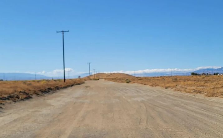 Pictures of Land property located at Ave # B6 and 85th St W, Lancaster, CA 93536 for sales - image #1