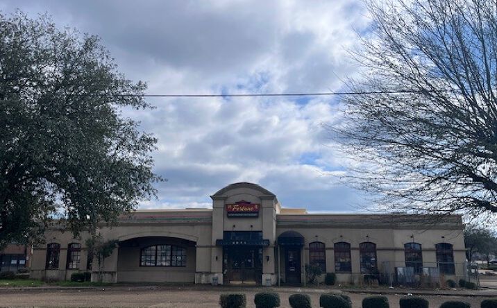 Pictures of Retail property located at 1169 E. Countyline Road, Jackson, MS 39211 for sales - image #1