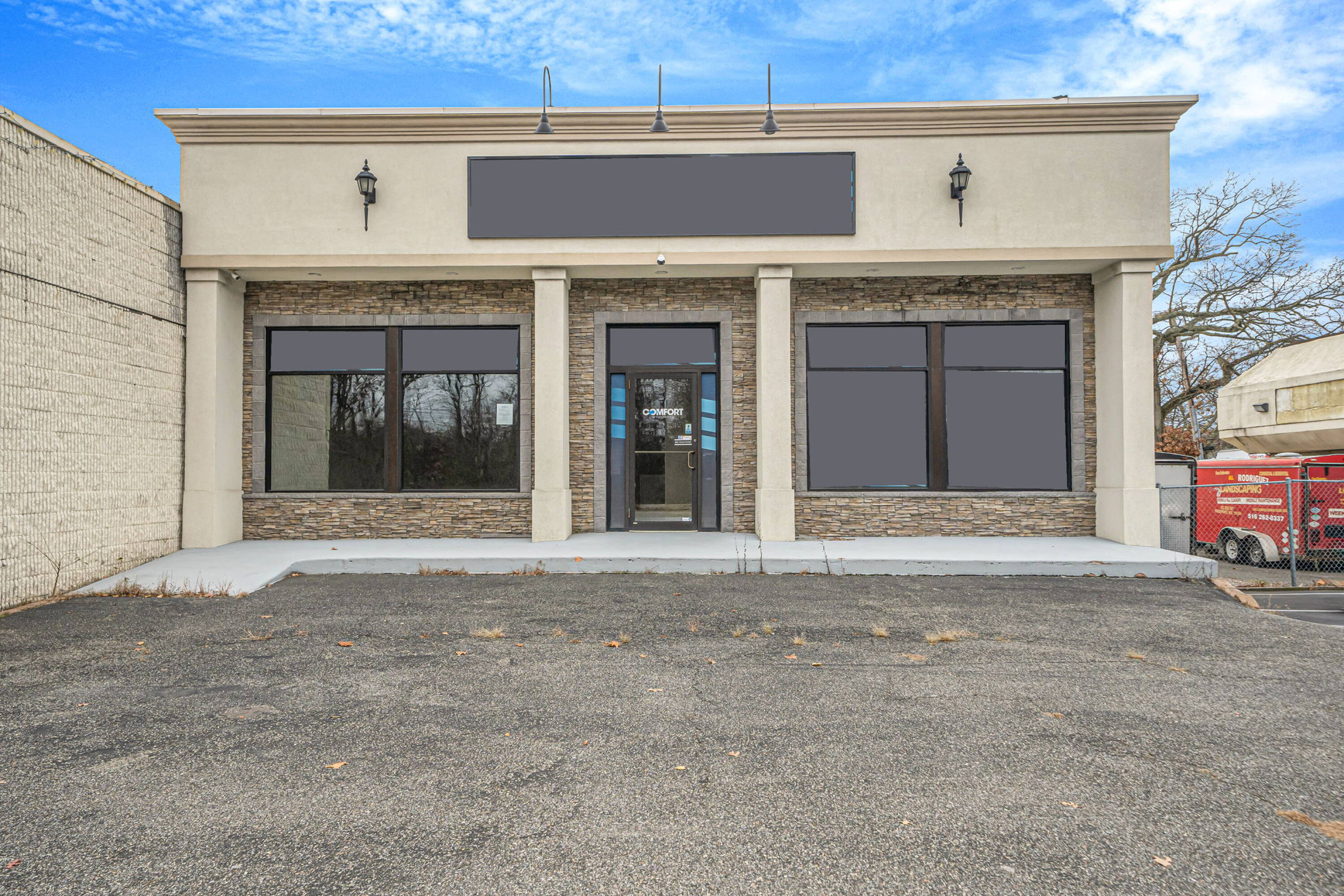 4144 Sunrise Hwy, Massapequa, NY 11758