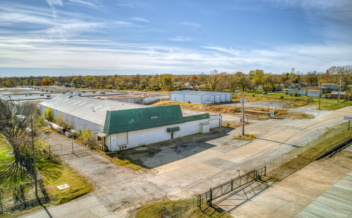 Pictures of Industrial property located at 6924 E Reading Pl, Tulsa, OK 74115 for sales - image #1
