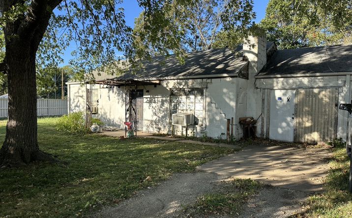 Pictures of Land, Retail property located at 223 S Osage Ave, Dewey, OK 74029 for sales - image #1