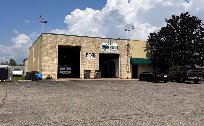 Pictures of Industrial, Retail property located at 11283 Chicago Dr, Holland, MI 49424 for sales - image #1