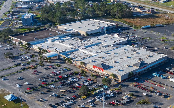 Pictures of Retail property located at 2215 Memorial Dr, Waycross, GA 31501 for sales - image #1