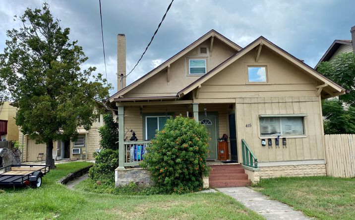 Pictures of Multifamily property located at 415 Vermont Ave, Daytona Beach, FL 32118 for sales - image #1