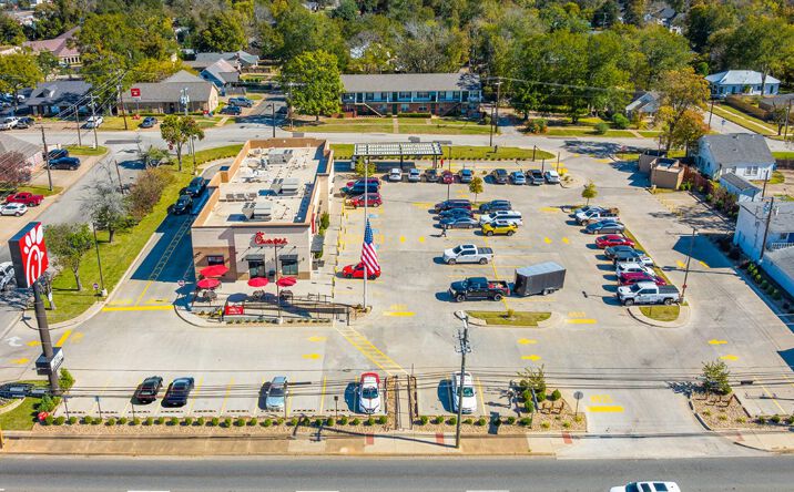 Pictures of Retail property located at 502 S Jackson St, Jacksonville, TX 75766 for sales - image #1