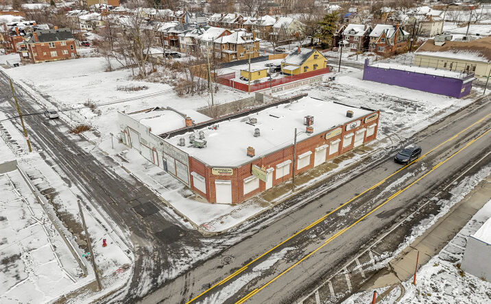 image of property at 3328 JOY RD Detroit MI 48206-1947