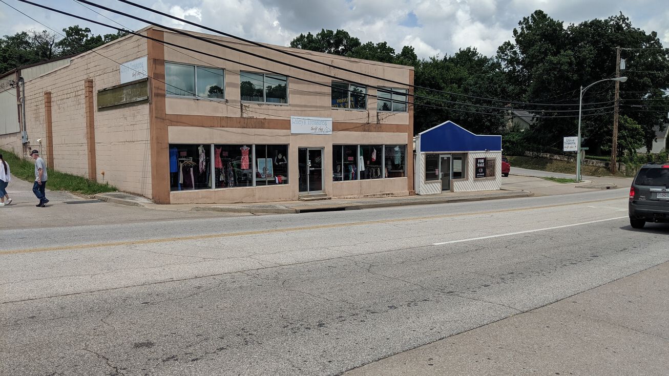 215 Veterans Blvd, Branson, MO 65616 Retail Property for Sale Flex
