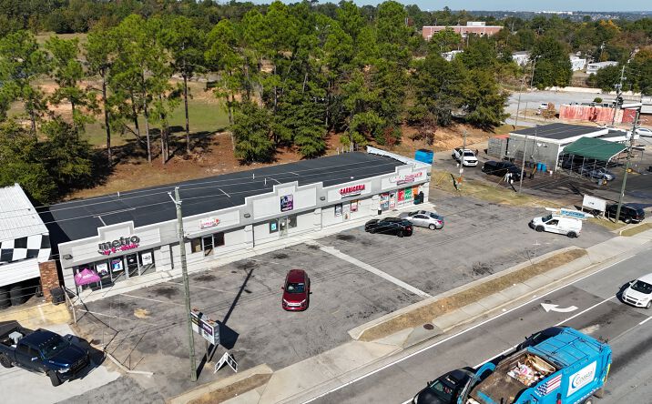 Pictures of Retail property located at 3097 Deans Bridge Rd, Augusta, GA 30906 for sales - image #1