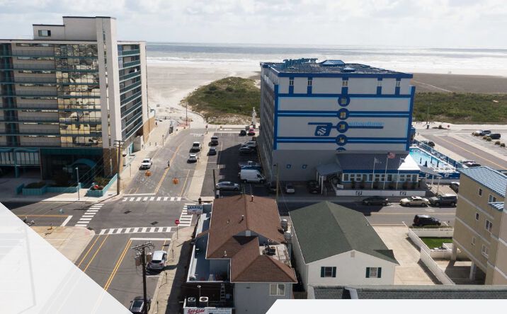 Pictures of Retail property located at 5400 Ocean Avenue, Wildwood Crest, NJ 08260 for sales - image #1