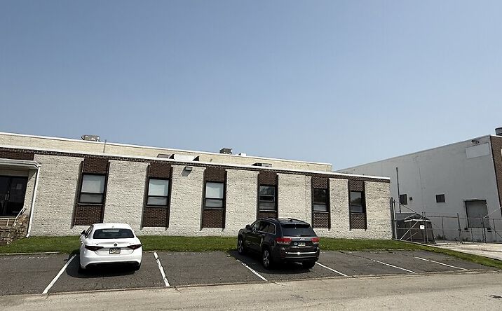 Pictures of Industrial property located at 5 Horne Drive Folcroft, Pa, Folcroft, PA 19032 for sales - image #1