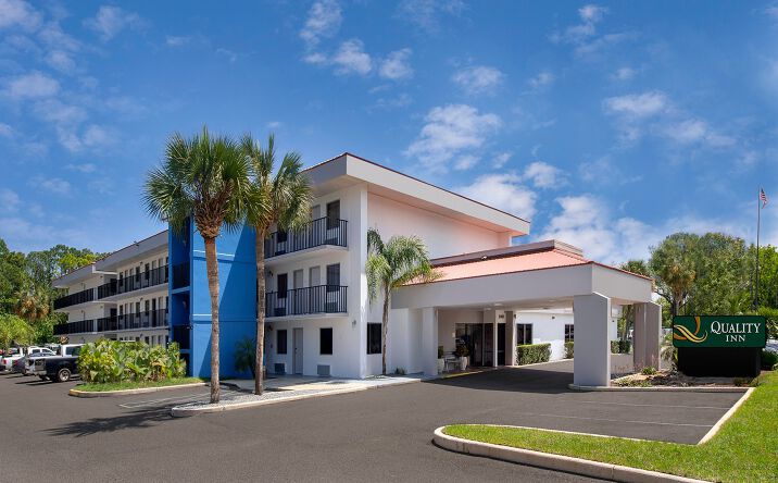 Pictures of Hospitality property located at 2401 Mayport Rd, Atlantic Beach, FL 32233 for sales - image #1