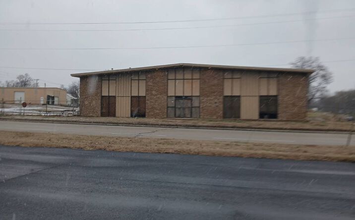 Pictures of Office property located at 600 W CHERRY, Chanute, KS 66720 for sales - image #1