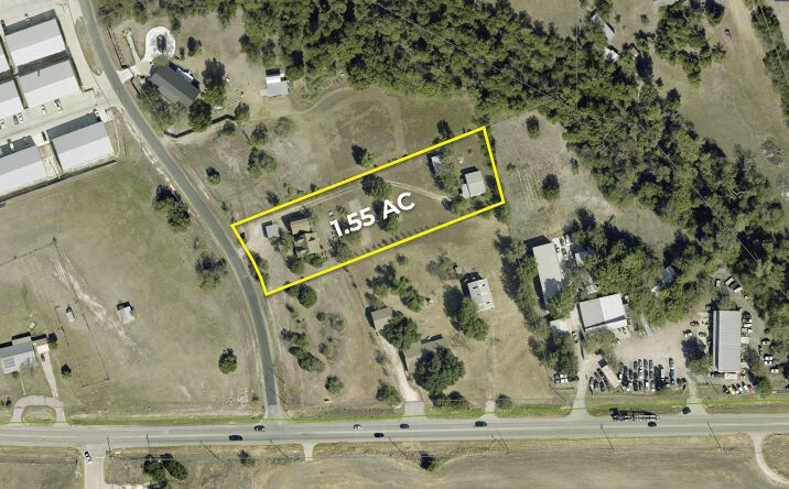 Pictures of Land property located at 747 Lemens Ave, Hutto, TX 78634 for sales - image #1