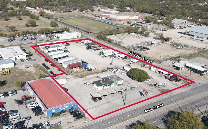 Pictures of Industrial property located at 2626 E Main St, Grand Prairie, TX 75050 for sales - image #1