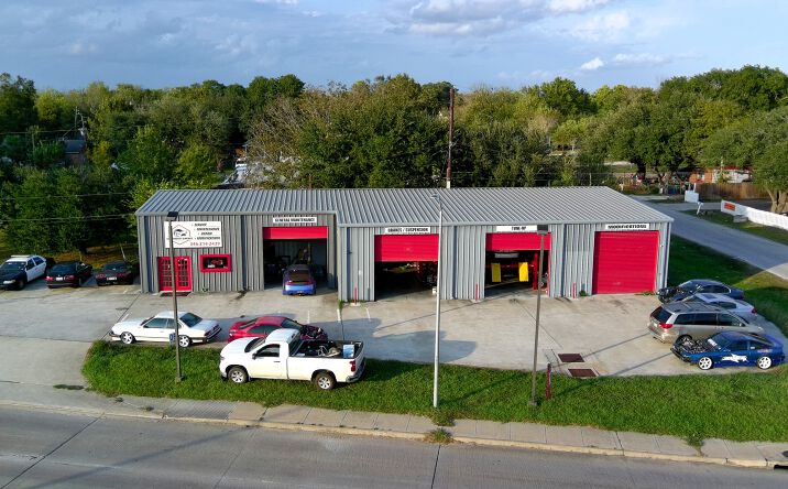 Pictures of Retail property located at 15330 W Bellfort Ave, Sugar Land, TX 77498 for sales - image #1