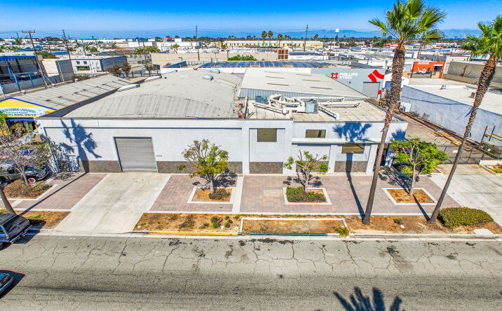 Pictures of Industrial property located at 1545 W Anaheim St, Long Beach, CA 90813, 1550 W 14th St, Long Beach, CA 90813 for sales - image #1