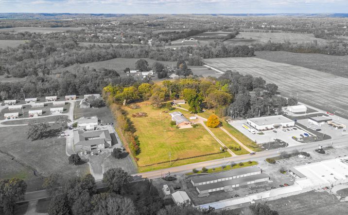 Pictures of Land property located at 1725 N Main St., Columbia, TN 38401 for sales - image #1
